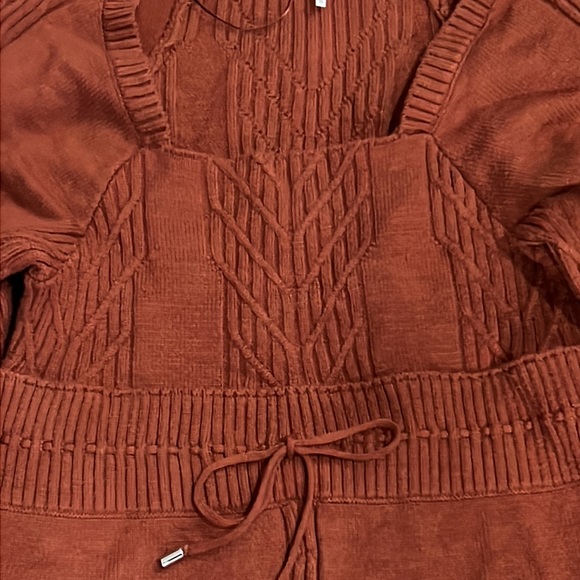 Free people sweater dress with cut out - Picture 12 of 15